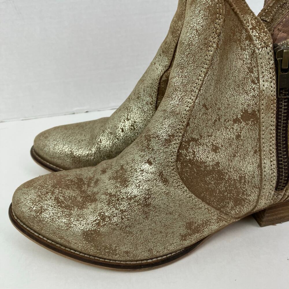 Anthropologie Seychelles Sz 8 Lucky Penny Ankle Booties Distressed Gold Leather - Picture 3 of 16